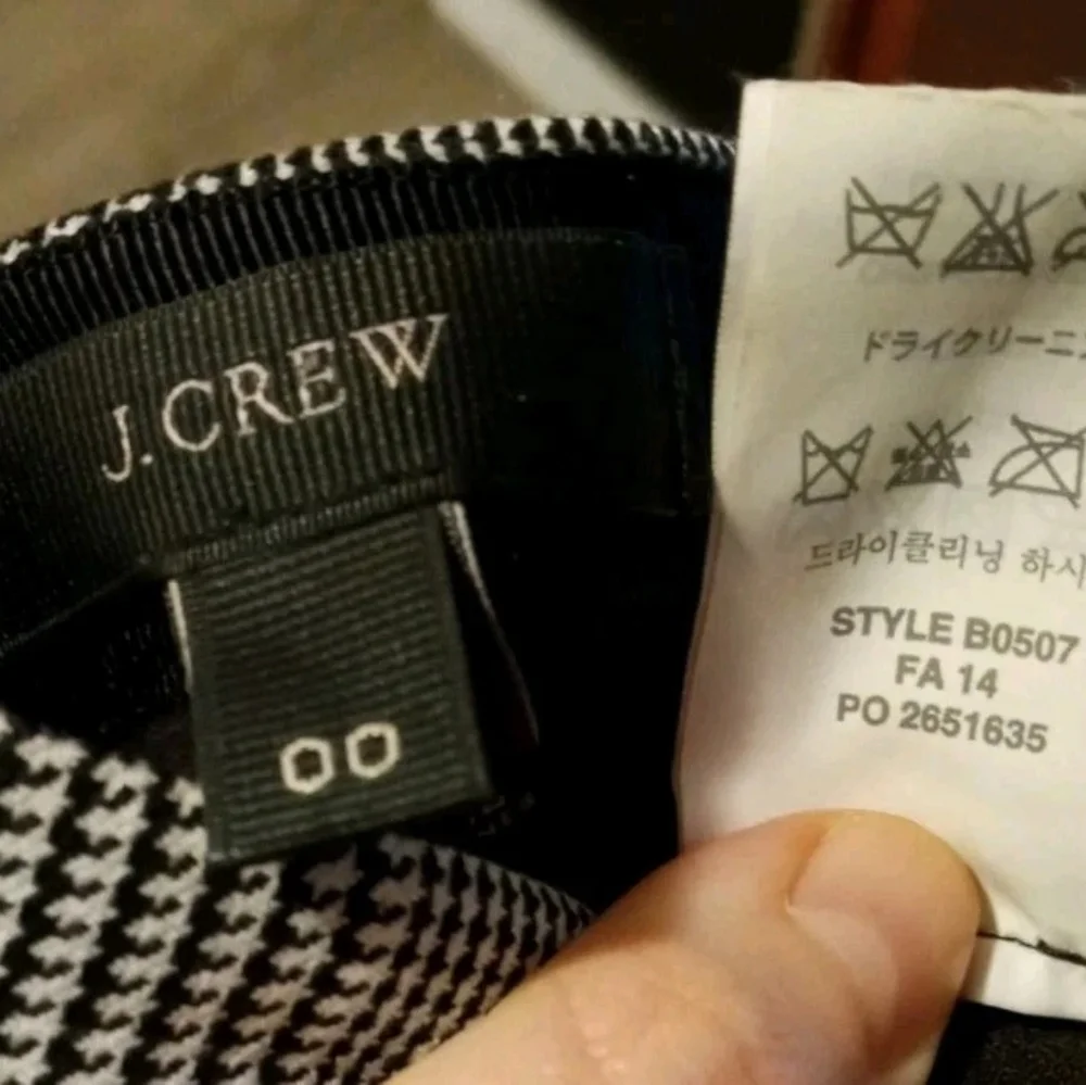 J. CREW Fit + Flare Flouncy Plaid Mini Skirt. Size 00 / 0. Academia. Twee. EUC - Picture 10 of 11